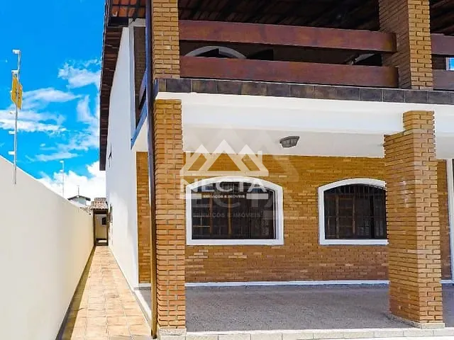 Sobrado com 300m² 6 quartos e 6 banheiros, à venda, no bairro Caputera em Caraguatatuba