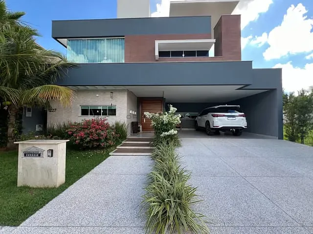 Sobrado com 425m² 4 quartos e 6 banheiros, à venda, no bairro Residencial Damha I em Campo Grande