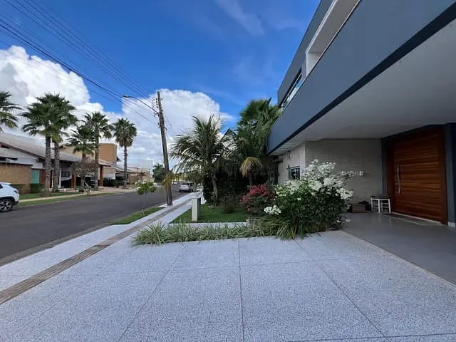 Sobrado com 425m² 4 quartos e 6 banheiros, à venda, no bairro Residencial Damha I em Campo Grande