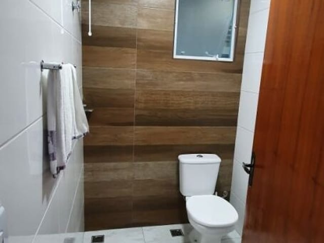 Sobrado com 360m² 5 quartos e 4 banheiros, à venda, no bairro Ingleses do Rio Vermelho em Florianópolis