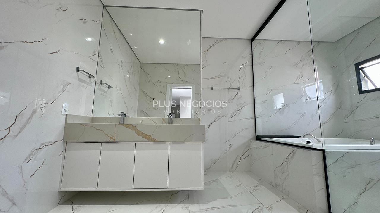 Sobrado, 3 quartos, 419 m² - Foto 29