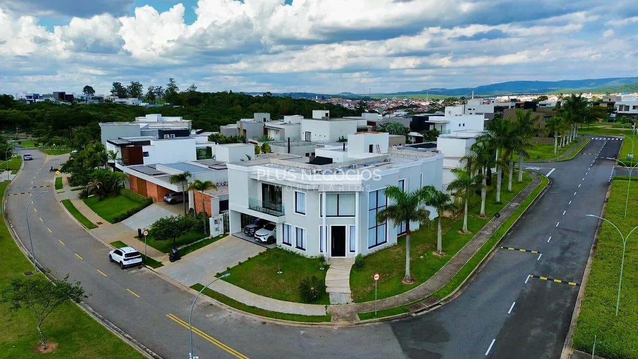Sobrado, 3 quartos, 419 m² - Foto 2