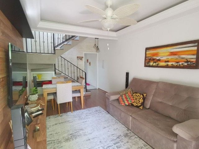 Foto do Sobrado - Sobrado com 2 dormitórios à venda, 112 m² por R$ 420.000,00 - Residencial de Ville - São José dos Campos/SP | RUSSI IMÓVEIS