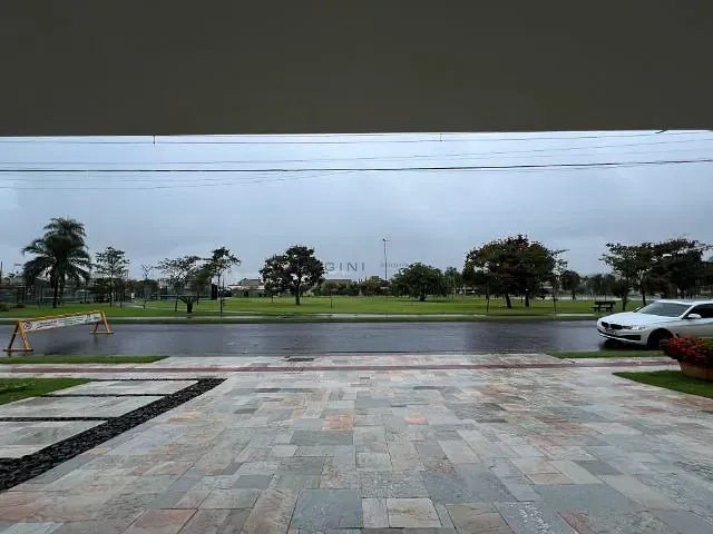 Sobrado com 1150m² 3 quartos e 6 banheiros, à venda, no bairro Residencial Damha I em Campo Grande