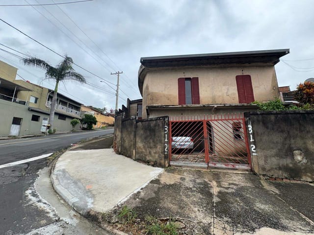 Sobrado com 283m² 3 quartos e 1 banheiro, à venda, no bairro Parque Valença II em Campinas
