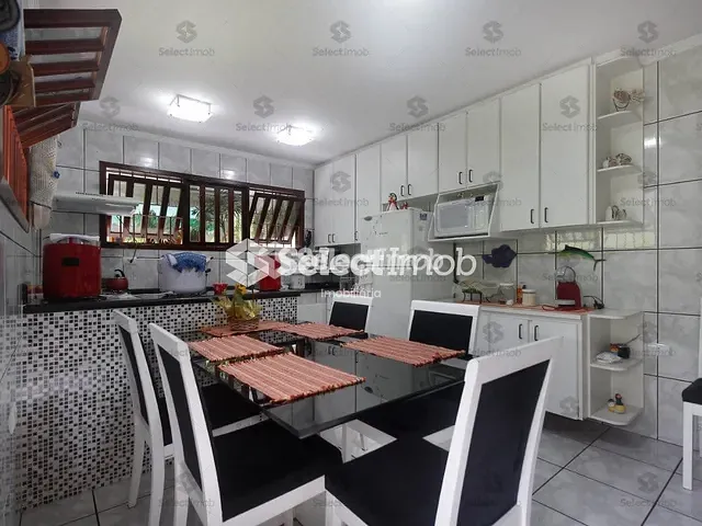 Sobrado com 197m², à venda, no bairro Jardim Sônia Maria em Mauá