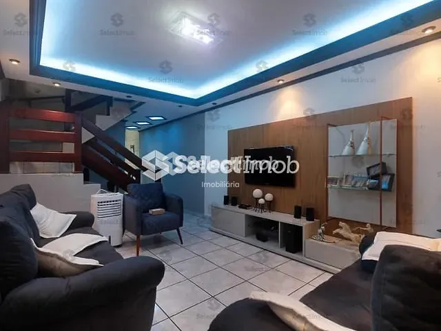 Sobrado com 197m², à venda, no bairro Jardim Sônia Maria em Mauá