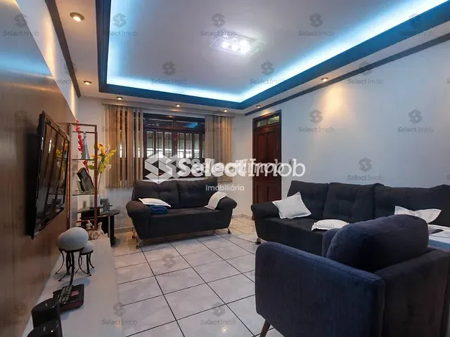 Sobrado com 197m², à venda, no bairro Jardim Sônia Maria em Mauá