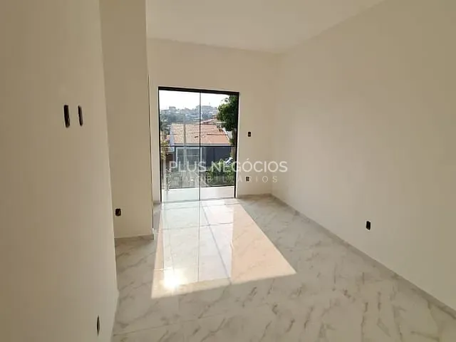Sobrado com 144m² 2 quartos e 3 banheiros, à venda, no bairro Jardim Simus em Sorocaba