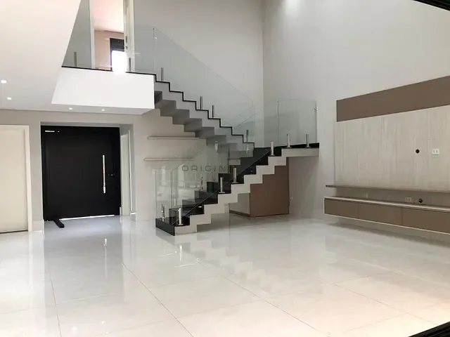 Sobrado com 450m² 5 quartos e 6 banheiros, à venda, no bairro Residencial Damha II em Campo Grande