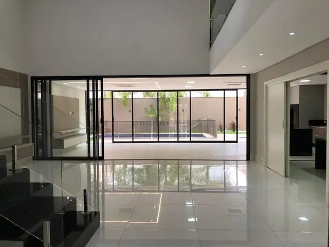 Sobrado com 450m² 5 quartos e 6 banheiros, à venda, no bairro Residencial Damha II em Campo Grande