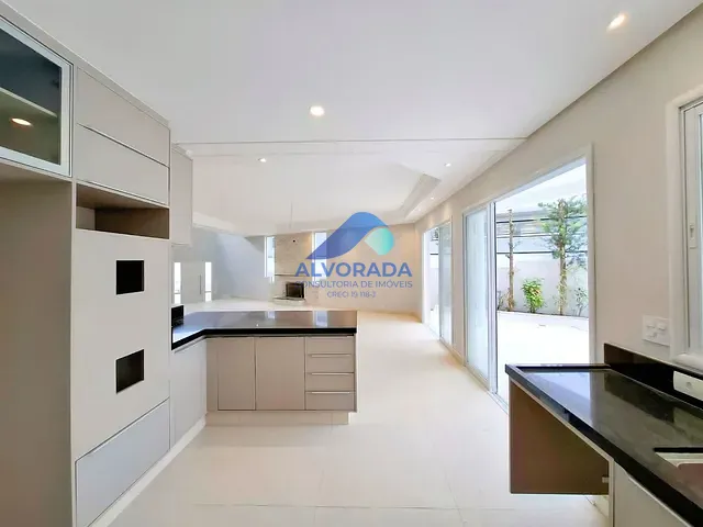 Sobrado com 444m² 4 quartos e 5 banheiros, à venda, no bairro Urbanova em São José dos Campos