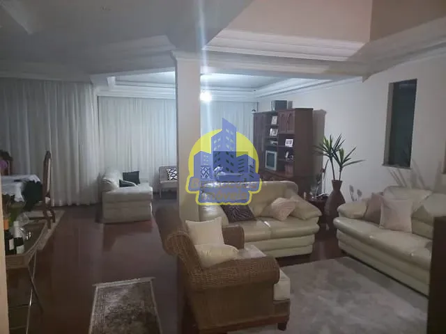 Sobrado com 320m² 4 quartos e 5 banheiros, à venda, no bairro Jardim D Abril em Osasco