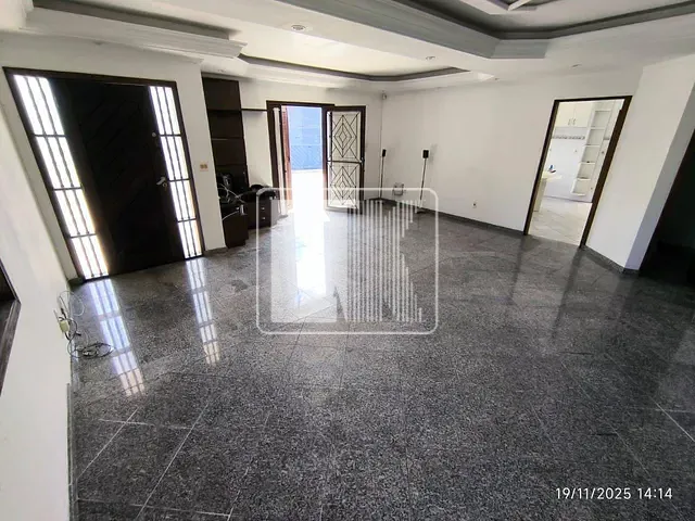 Sobrado com 304m² 4 quartos e 4 banheiros, à venda, no bairro Vila Palmares em Santo André