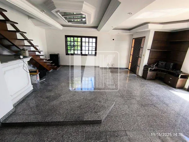 Sobrado com 304m² 4 quartos e 4 banheiros, à venda, no bairro Vila Palmares em Santo André