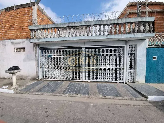 Sobrado com 180m² 2 quartos e 2 banheiros, à venda, no bairro Vila Urupês em Suzano