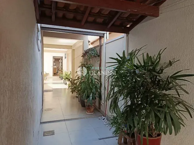 Sobrado com 150m² 3 quartos e 2 banheiros, à venda, no bairro Parque Residencial Itamaraty em Artur Nogueira