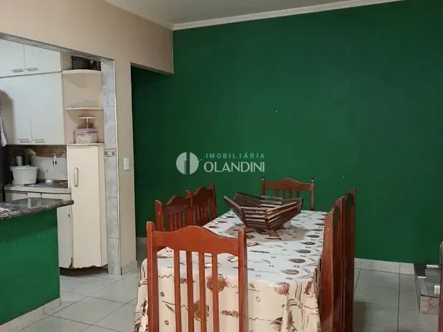 Sobrado com 150m² 3 quartos e 2 banheiros, à venda, no bairro Parque Residencial Itamaraty em Artur Nogueira