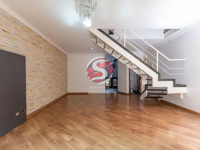 Sobrado com 202m² 3 quartos e 3 banheiros, à venda ou para alugar, no bairro Vila Santa Clara em São Paulo