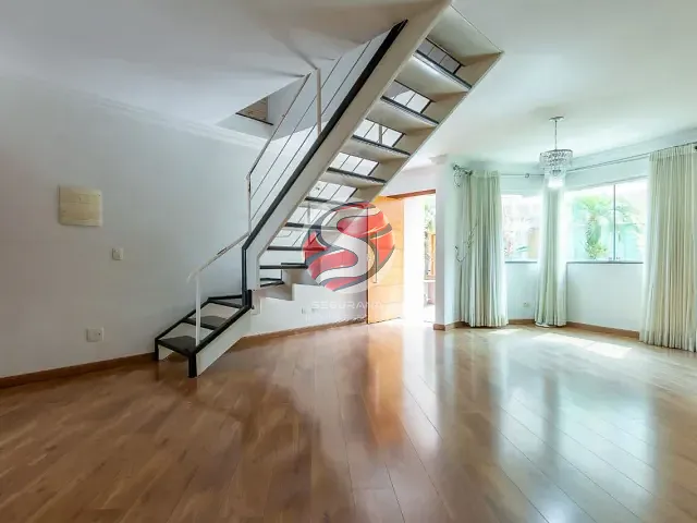 Sobrado com 202m² 3 quartos e 3 banheiros, à venda ou para alugar, no bairro Vila Santa Clara em São Paulo