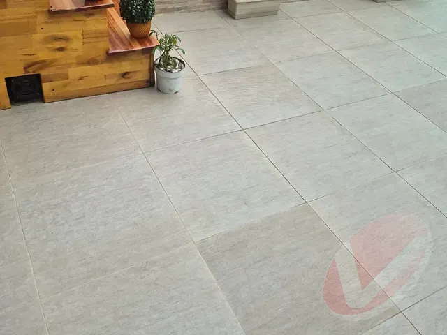 Sobrado 3 quartos e 2 banheiros, à venda, no bairro Boqueirão em Praia Grande