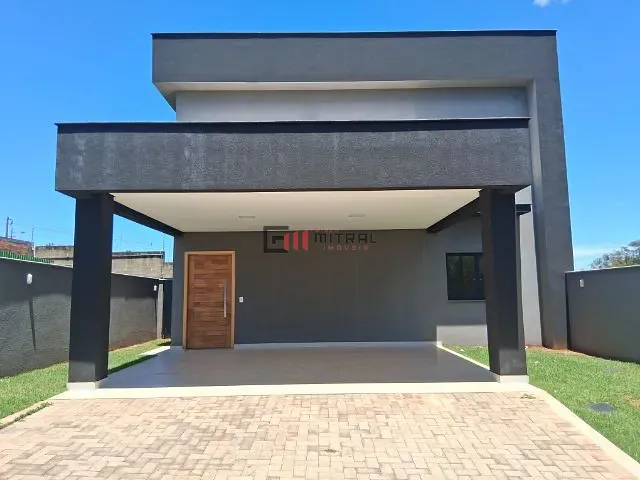 Sobrado 3 quartos e 4 banheiros, para alugar, no bairro Conjunto Habitacional Alexandre Urbanas em Londrina