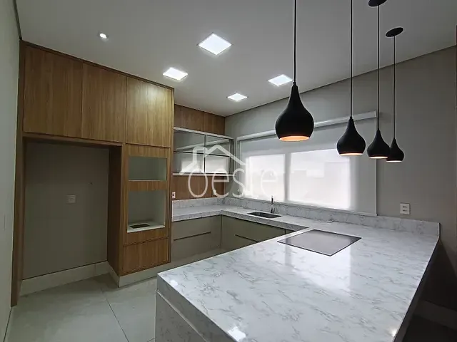 Sobrado 3 quartos e 1 banheiro, para alugar, no bairro Jardim Firenze em Santa Bárbara D'Oeste