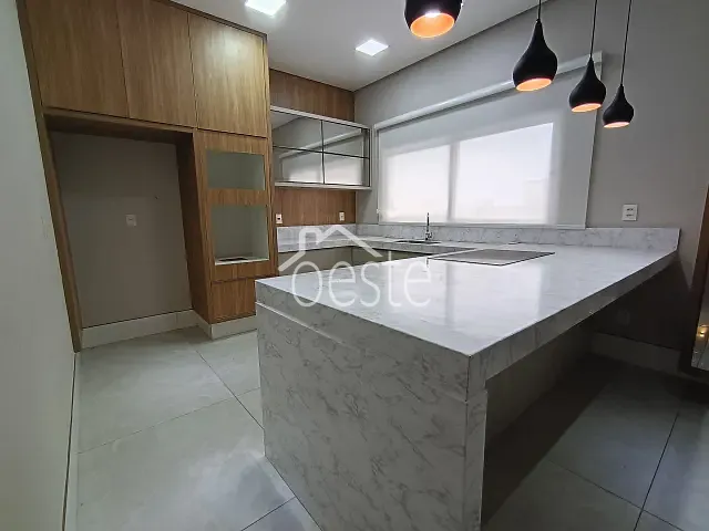Sobrado 3 quartos e 1 banheiro, para alugar, no bairro Jardim Firenze em Santa Bárbara D'Oeste