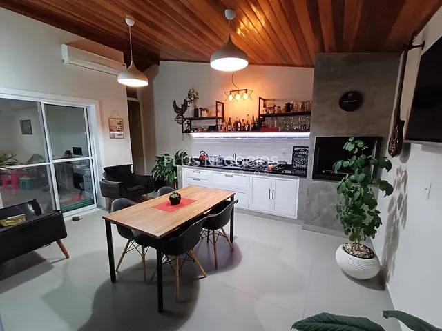 Sobrado com 110m² 3 quartos e 3 banheiros, à venda, no bairro Vila Haro em Sorocaba