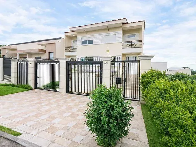 Sobrado com 205m² 3 quartos e 3 banheiros, à venda, no bairro Vila Izabel em Curitiba