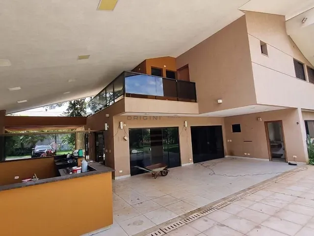 Sobrado com 1000m² 4 quartos e 7 banheiros, à venda, no bairro Parque dos Poderes em Campo Grande