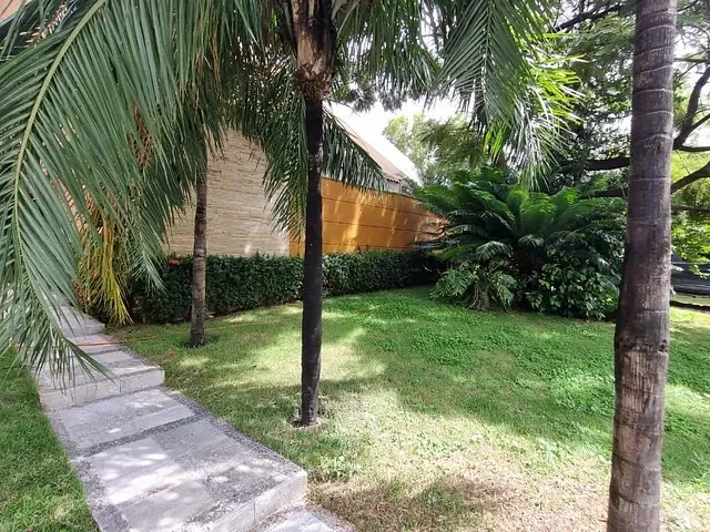 Sobrado com 1000m² 4 quartos e 7 banheiros, à venda, no bairro Parque dos Poderes em Campo Grande