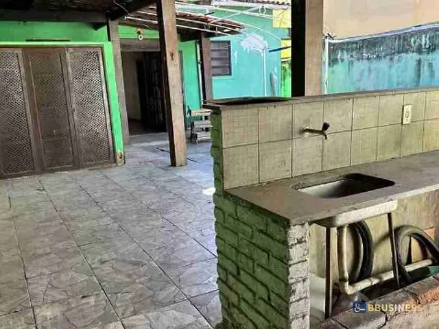 Sobrado 5 quartos e 4 banheiros, à venda, no bairro Parque Leopoldina em Campos dos Goytacazes