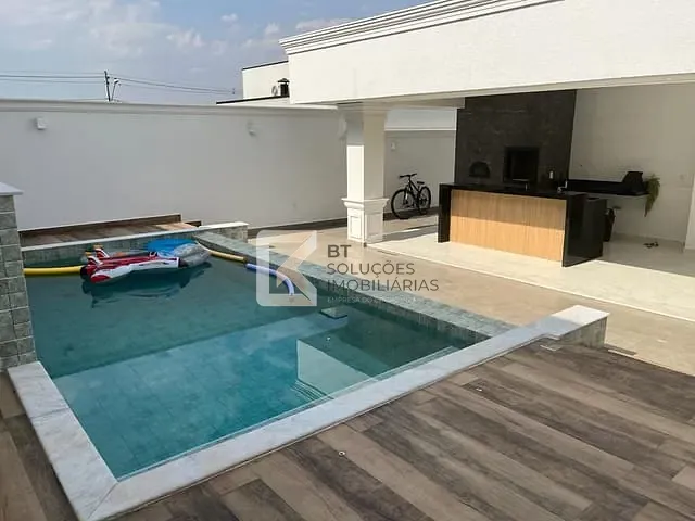 Sobrado com 300m² 3 quartos e 2 banheiros, à venda, no bairro Jardins Di Roma em Indaiatuba