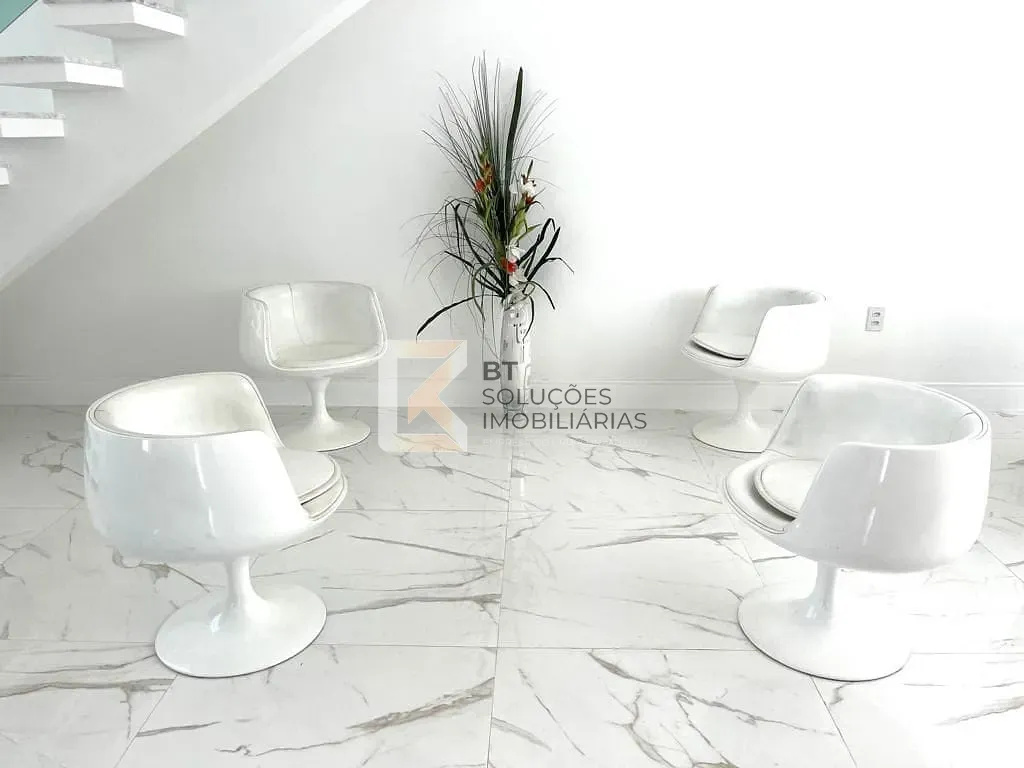 Sobrado, 3 quartos, 242 m² - Foto 3