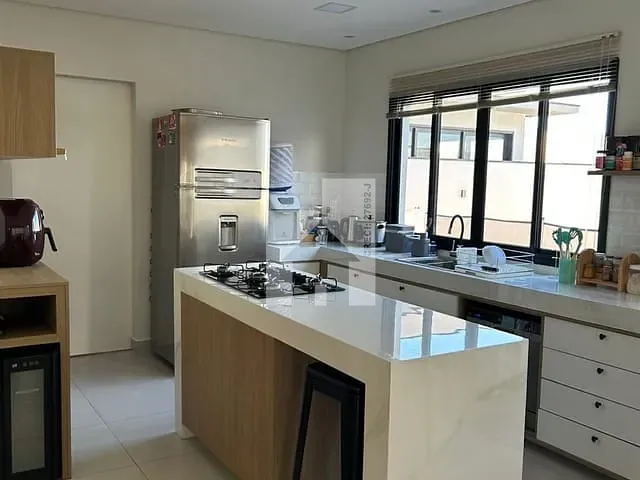 Sobrado com 300m² 3 quartos e 3 banheiros, à venda, no bairro São Venâncio em Itupeva