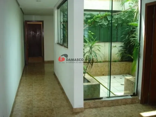 Sobrado com 380m² 3 quartos e 1 banheiro, à venda, no bairro Barcelona em São Caetano do Sul