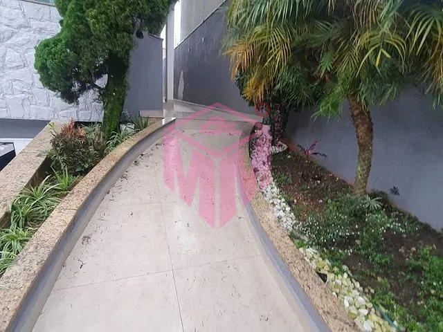 Sobrado com 350m² 4 quartos e 6 banheiros, à venda, no bairro Dos Casa em São Bernardo do Campo