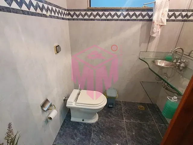Sobrado com 350m² 4 quartos e 6 banheiros, à venda, no bairro Dos Casa em São Bernardo do Campo