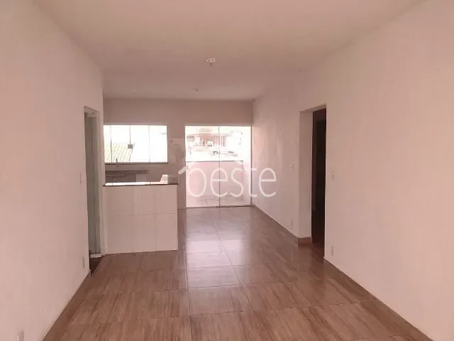Casa com 360m² 6 quartos e 2 banheiros, à venda, no bairro Jardim Boa Vista em Santa Bárbara D'Oeste
