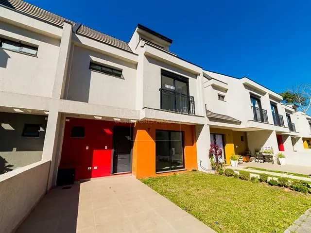 Sobrado com 112m² 3 quartos e 2 banheiros, à venda, no bairro Alto Boqueirão em Curitiba