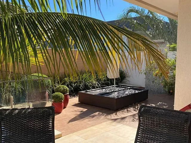 Sobrado 3 quartos e 5 banheiros, à venda, no bairro Chácara Cachoeira em Campo Grande