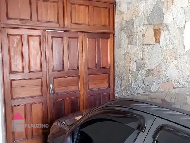 Sobrado com 250m² 4 quartos e 4 banheiros, à venda ou para alugar, no bairro Parque Colonial em São Paulo