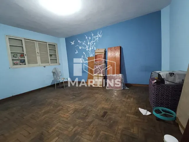 Sobrado 4 quartos e 2 banheiros, à venda ou para alugar, no bairro Jardim Avenida em São Paulo