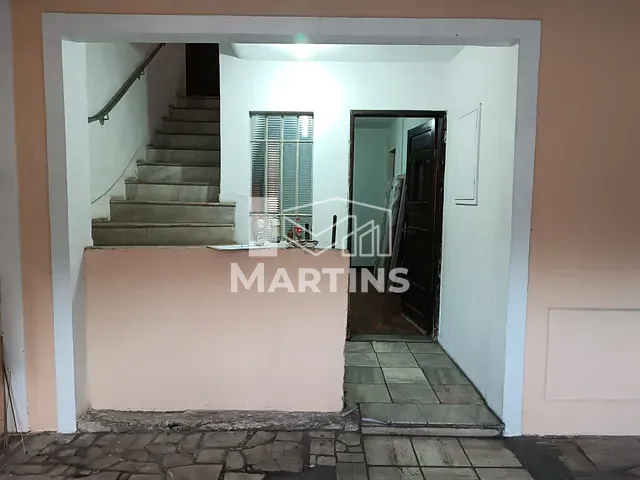 Sobrado 4 quartos e 2 banheiros, à venda ou para alugar, no bairro Jardim Avenida em São Paulo