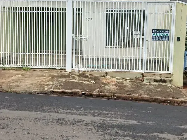 Sobrado 3 quartos e 2 banheiros, para alugar, no bairro Jardim Rezek II em Artur Nogueira