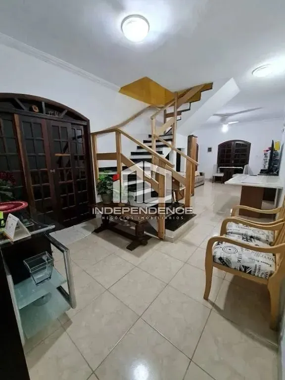 Sobrado, 3 quartos, 304 m² - Foto 5