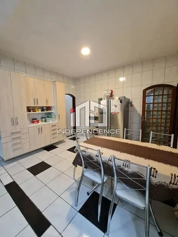 Sobrado, 3 quartos, 304 m² - Foto 9