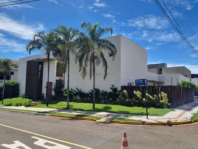 Sobrado 4 quartos e 5 banheiros, à venda, no bairro Chácara Cachoeira em Campo Grande
