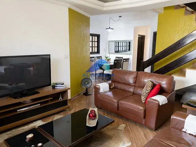 Sobrado com 147m² 3 quartos e 2 banheiros, à venda, no bairro Vila Formosa em Jacareí